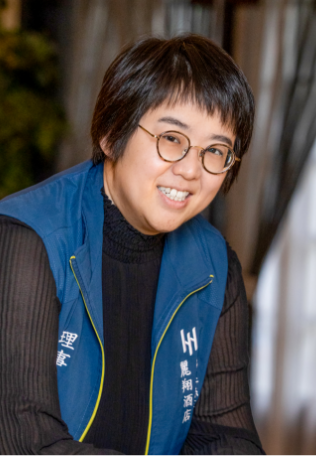 花蓮縣旅館商業同業公會理事長 - 張琄菡